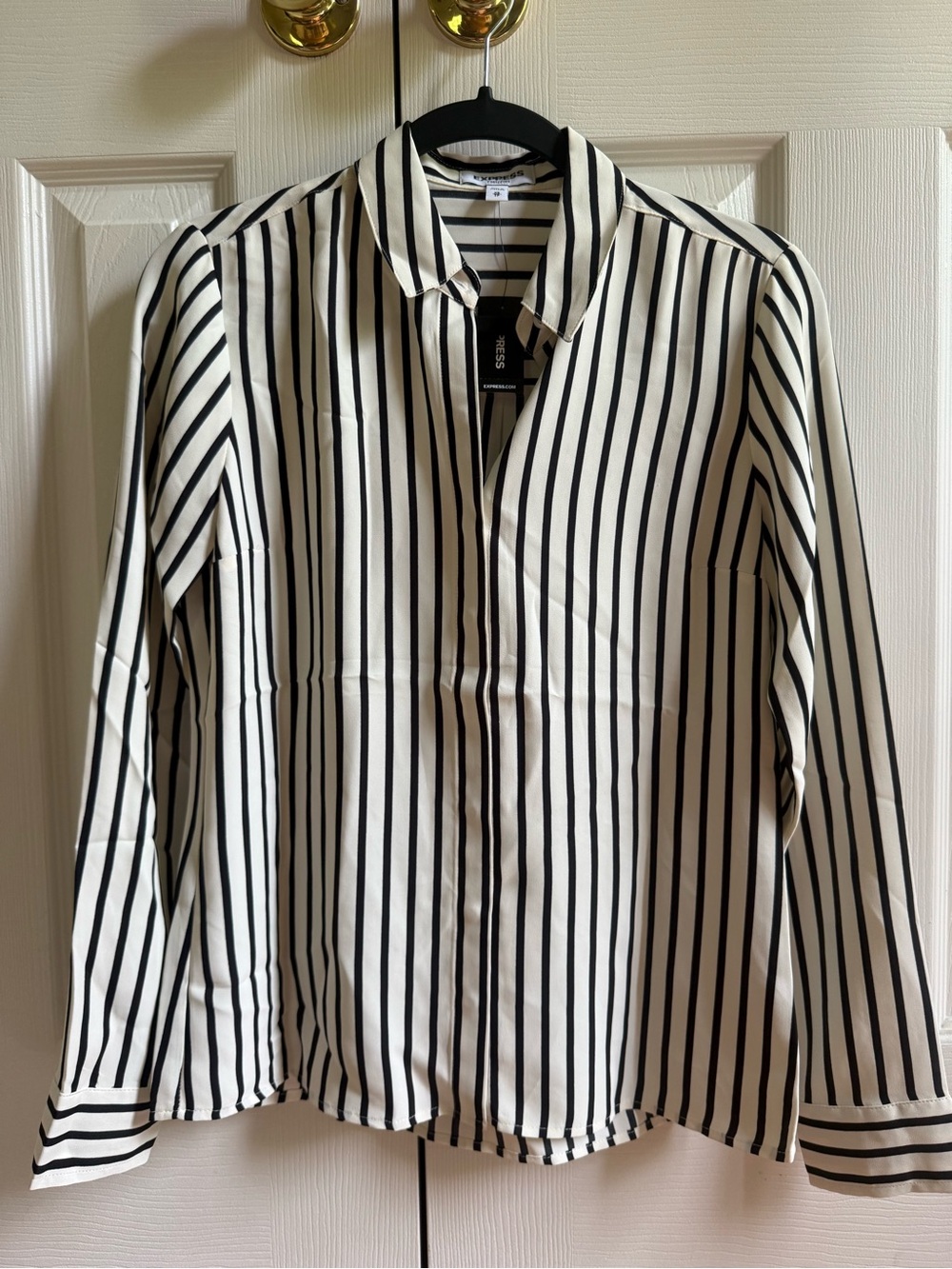 Express Portofino Black and White Vertical Stripe Button-Down Shirt NWT - XS